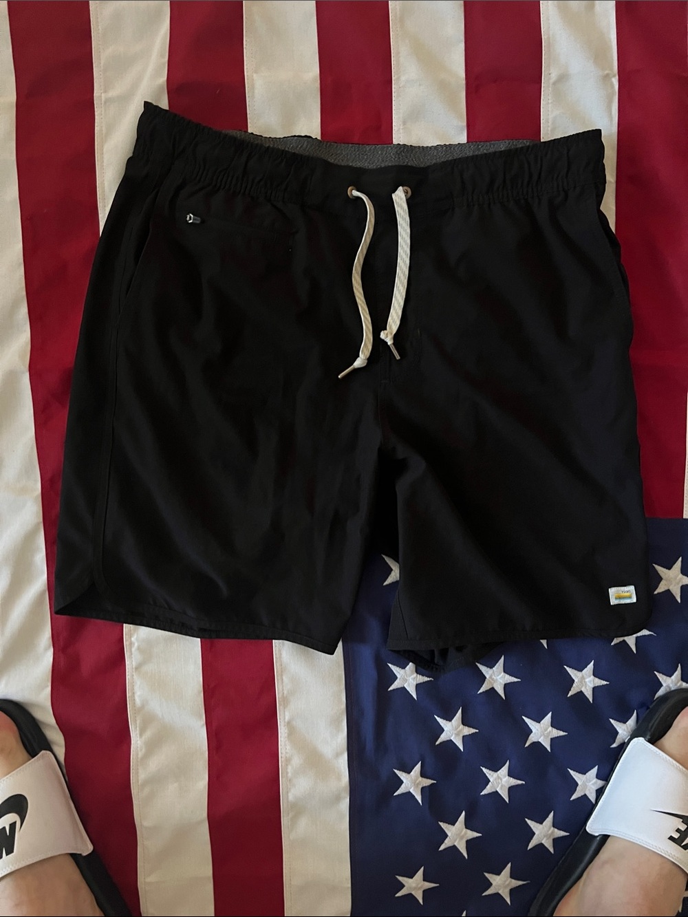 Vuori 7 inch gym shorts
